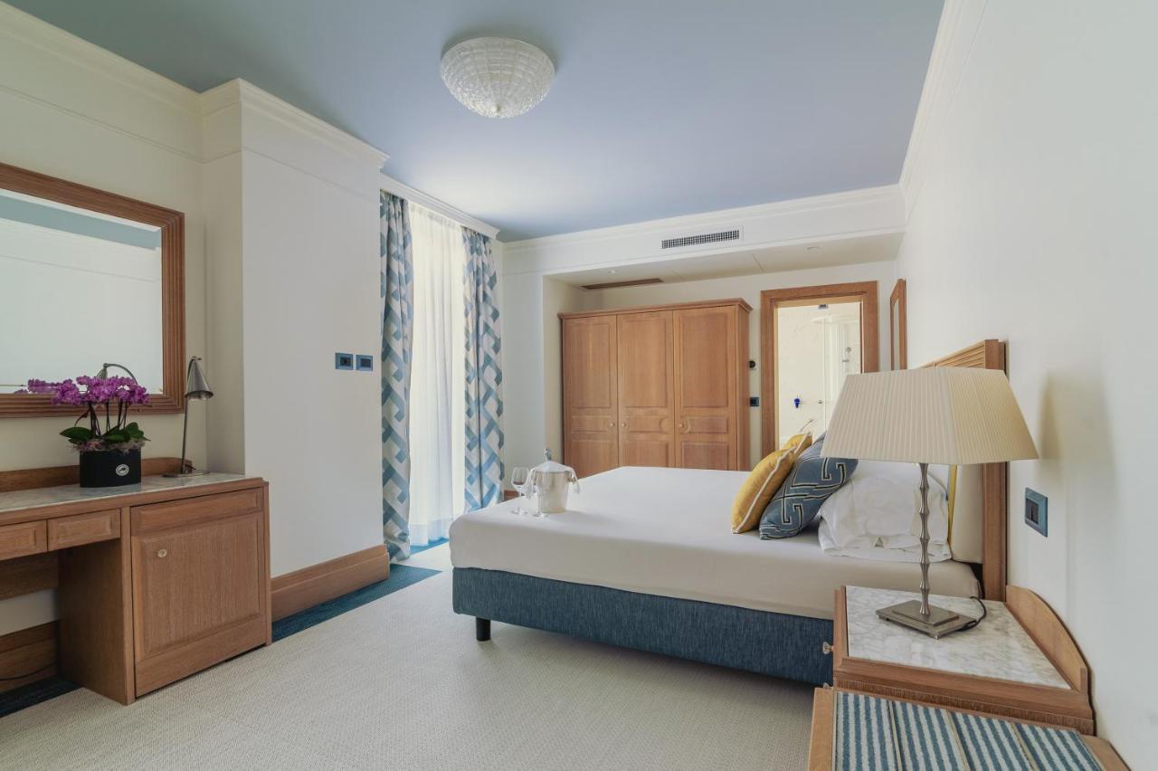 Superior Double or Twin Room Garden View