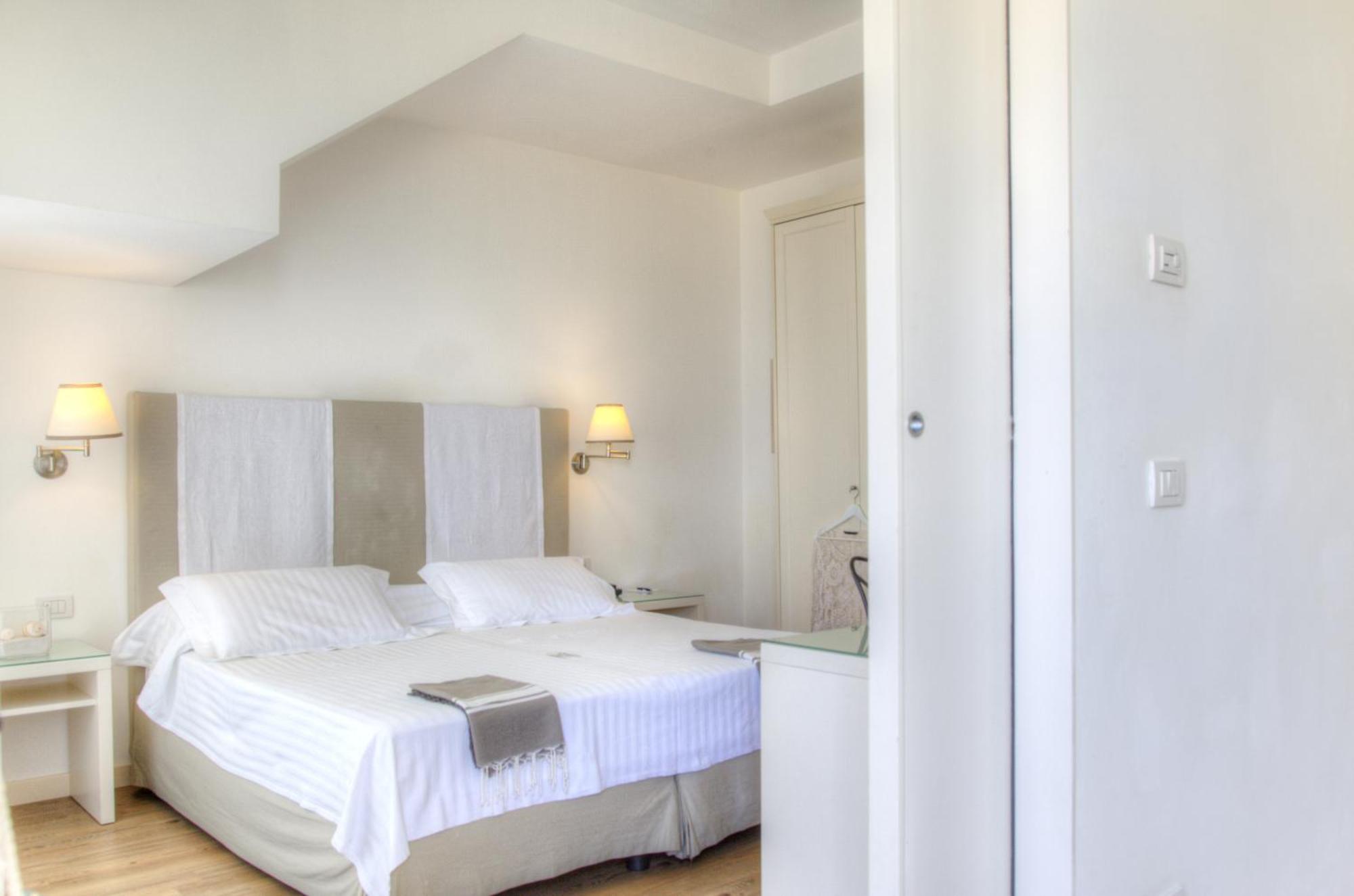 Superior Tweepersoonskamer met Balkon en Zijdelings Uitzicht op Zee