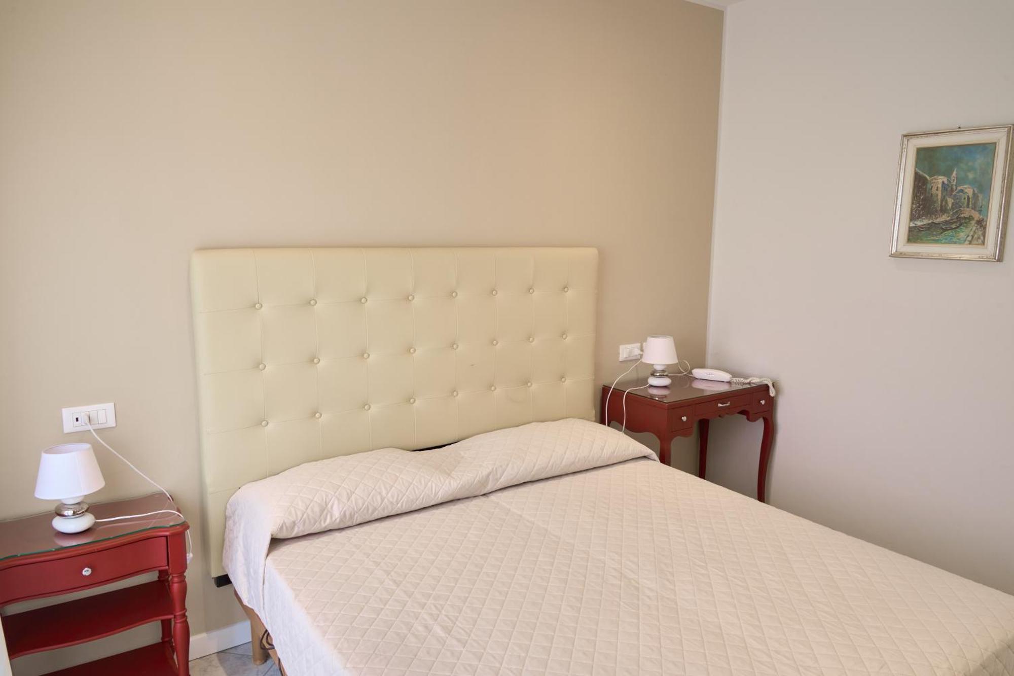 Double or Twin Room Side Sea View