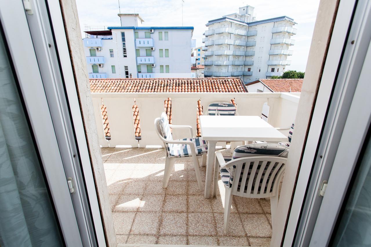 Deluxe Double Room Balcony,665500464:JPEG