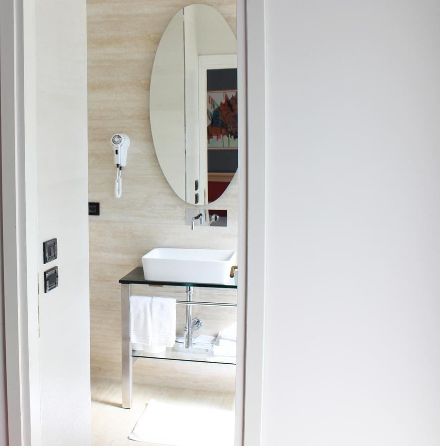 Classic Double or Twin Room,1253268475:JPEG