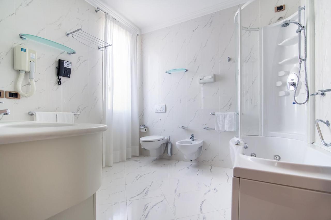 Superior Double or Twin Room Garden View